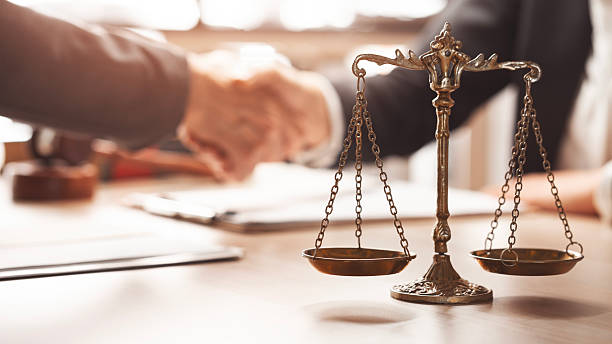 Acuerdo legal y balanza de la justicia - Advisory Group